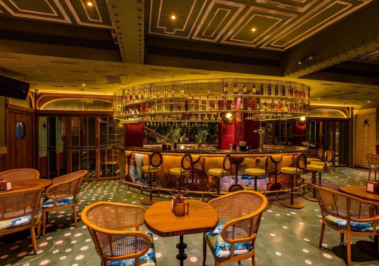 Goldfinch Hotel Мумбаи Экстерьер фото