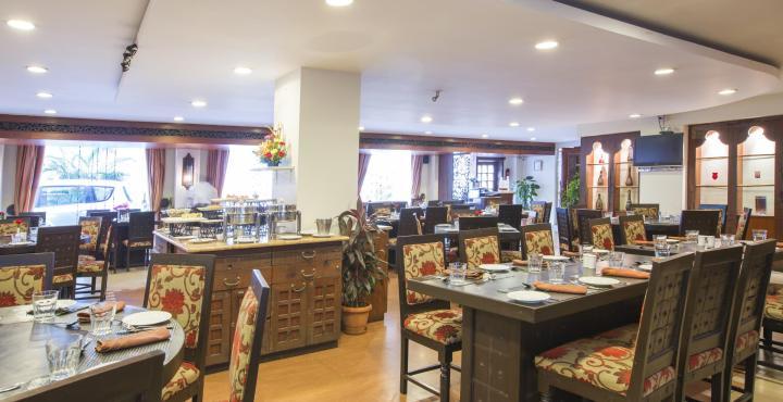 Goldfinch Hotel Мумбаи Экстерьер фото